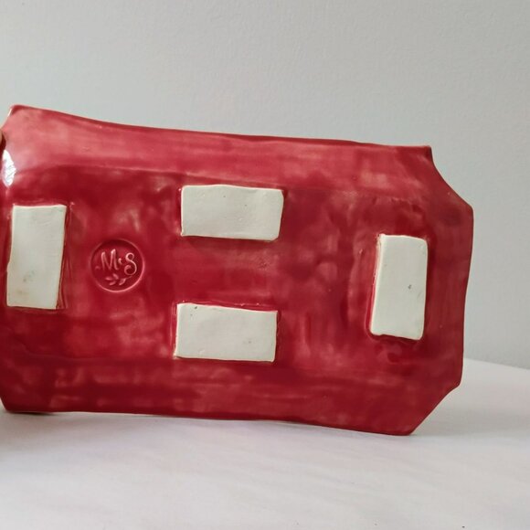Red Art Pottery Trinket Dish, Signed MS, Floral Embossed Ceramic Vanity Tray 9" - Picture 5 of 10